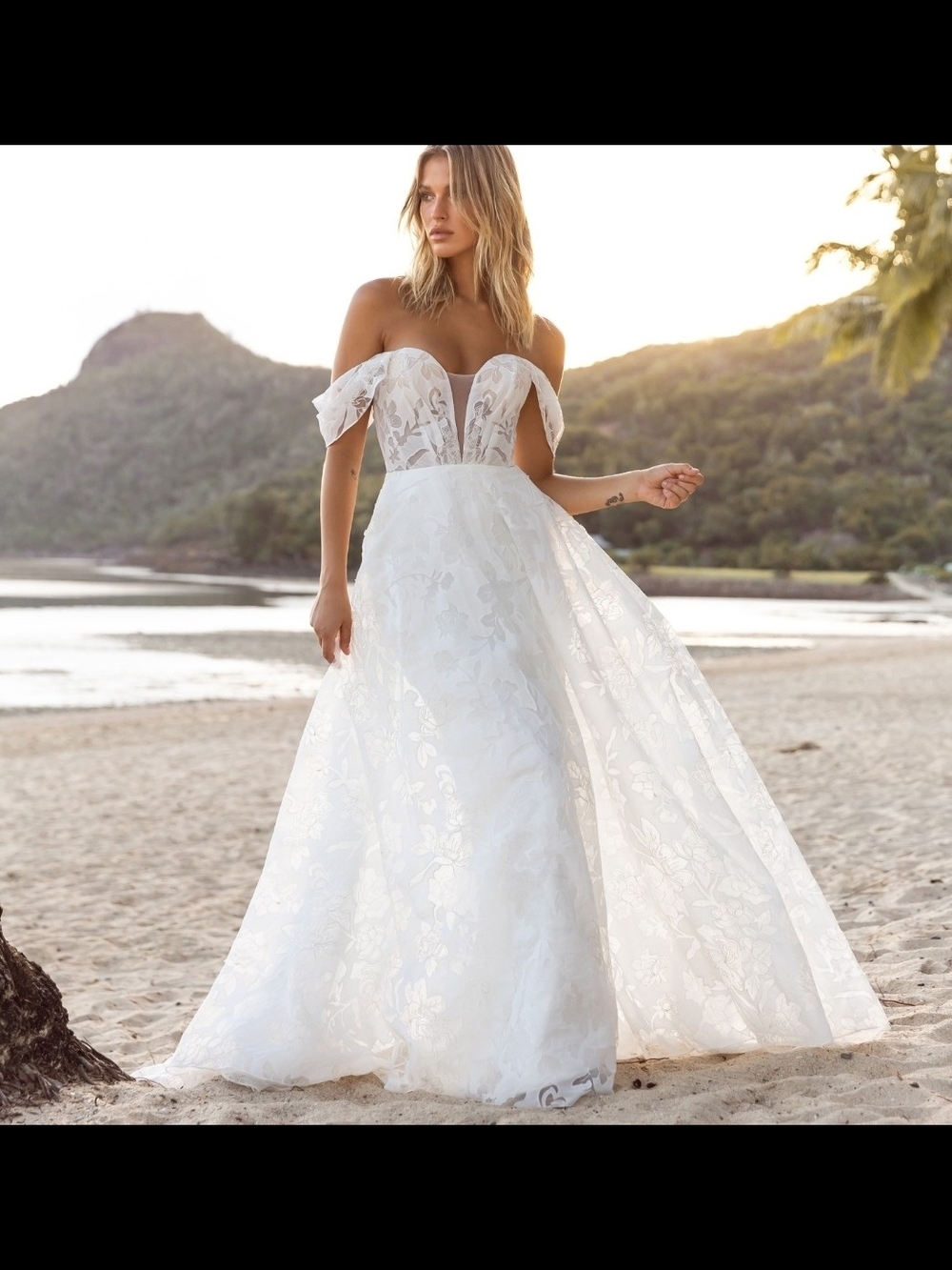 Madi Lane Joselin Off-Shoulder White Lace A-Line Bridal Gown Size 14 Nwt